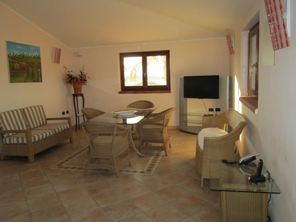 Complesso Turistico Ricettivo L'Oasi Del Golfo Di Salerno Apartment Battipaglia Exterior photo